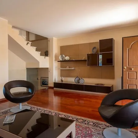 Carlo Quinto Apartman *